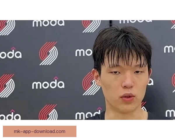 以斯普利特盛赞杨瀚森持续进步高位策应组织能力出众带动球队进攻